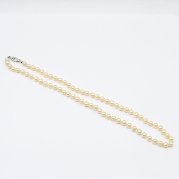 Vintage faux pearl necklace - Picture 2 of 5